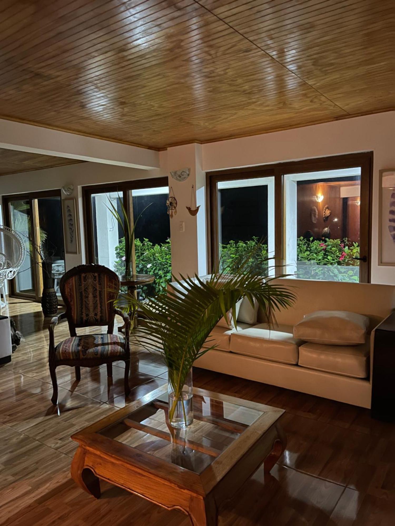 Teanehi Bed & Breakfast Hanga Roa Exterior foto