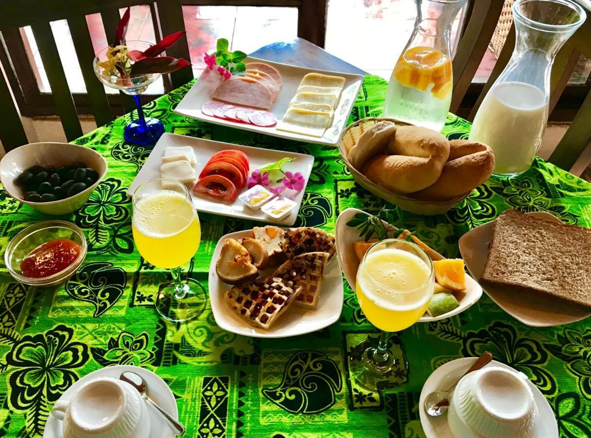 Teanehi Bed & Breakfast Hanga Roa Exterior foto